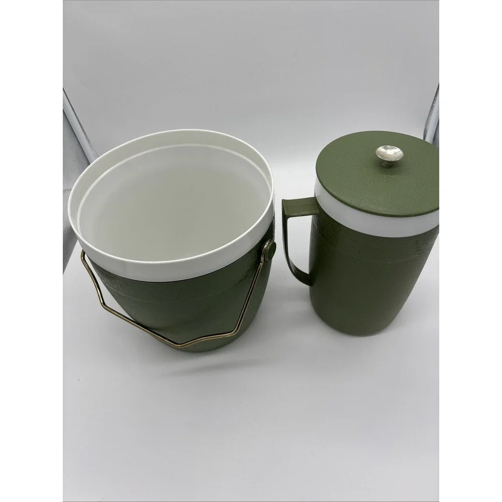 Mid Century Modern Therm O‎ Ware Avocado Green Matching Pitcher And Ice Bucket